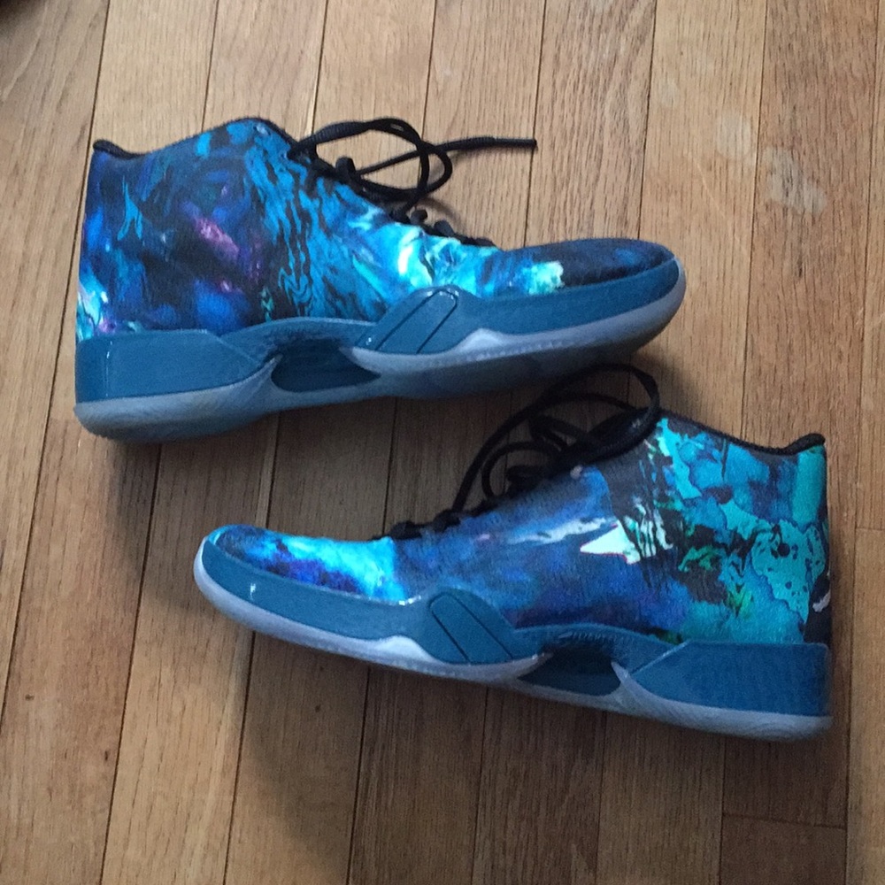 Men’s galaxy basketball shoes
